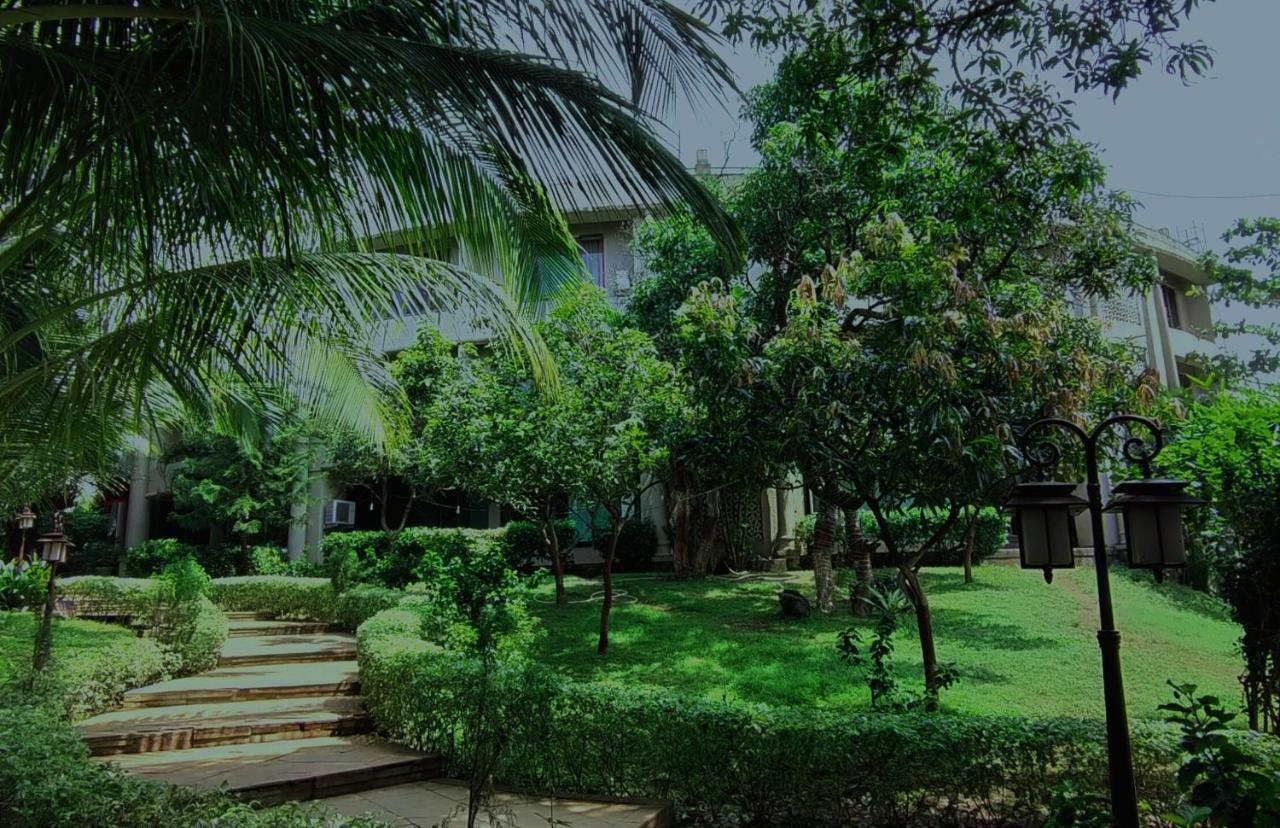 Silverador Resort Thane Luaran gambar
