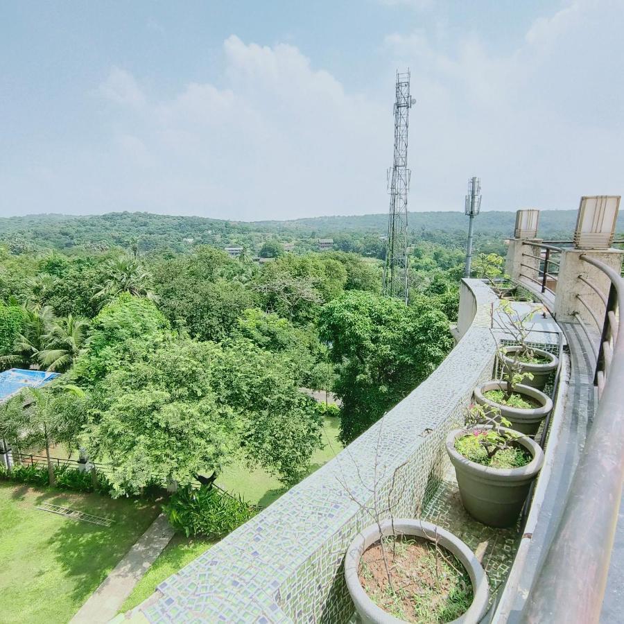 Silverador Resort Thane Luaran gambar