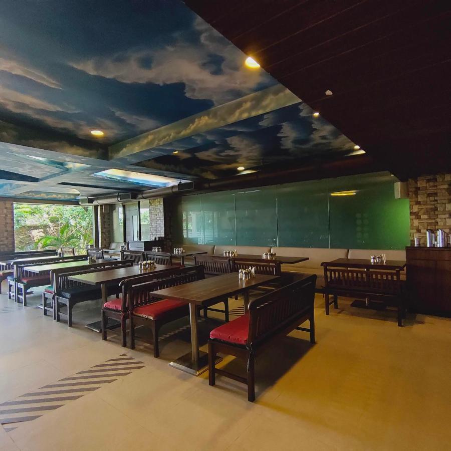 Silverador Resort Thane Luaran gambar