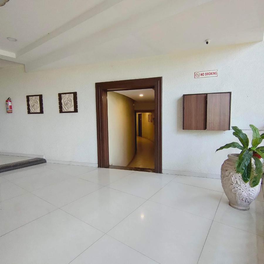 Silverador Resort Thane Luaran gambar