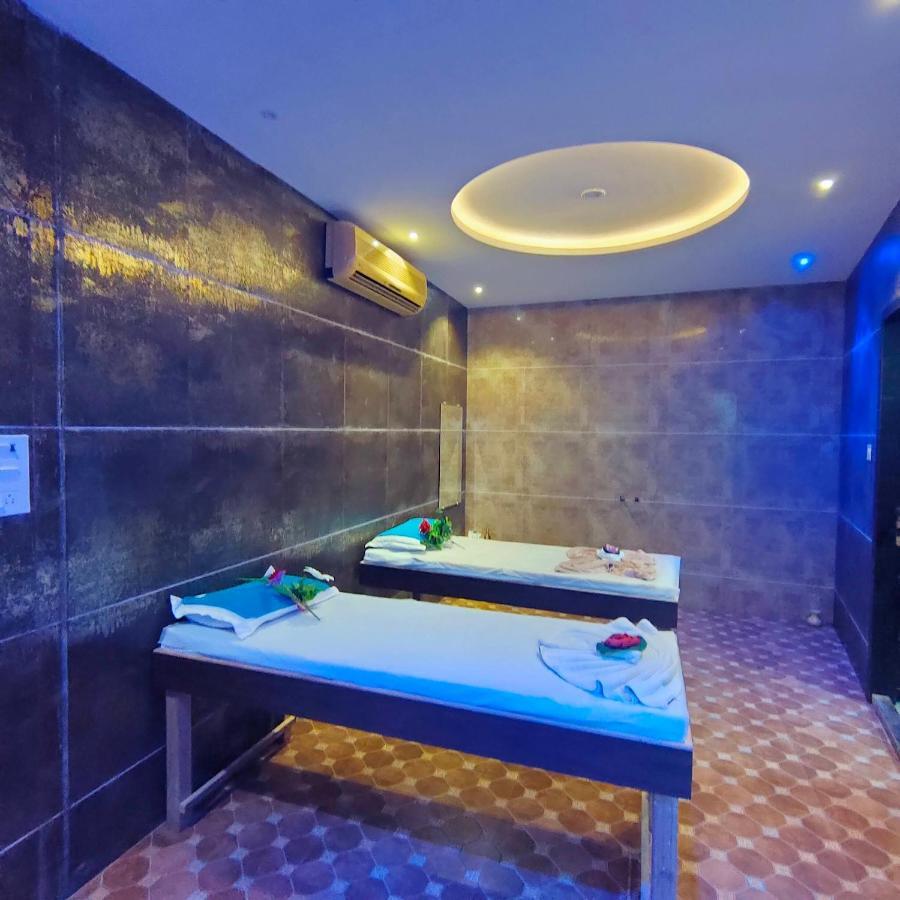 Silverador Resort Thane Luaran gambar